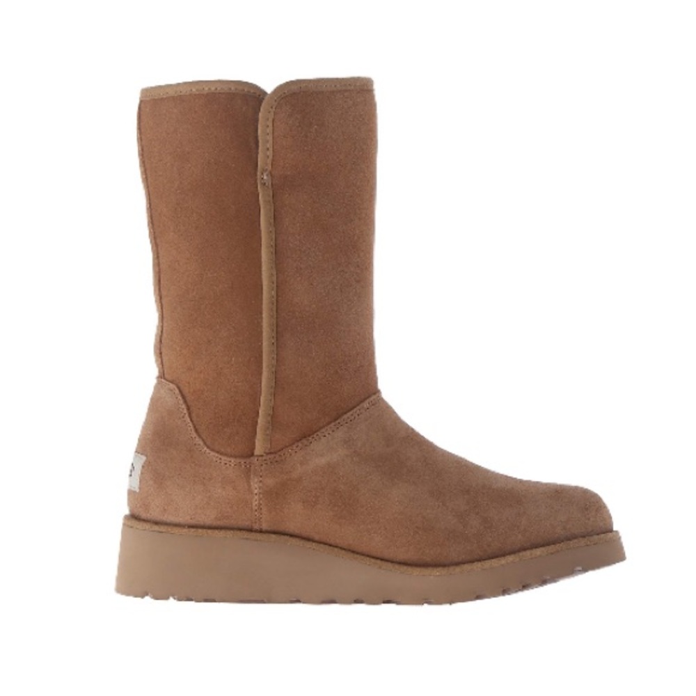 UGG | Classic Wedge Heel Amie Boot in Chestnut - Picture 6 of 8